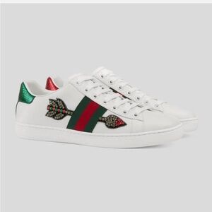 Gucci White Leather Ace Arrow Studded Sneakers